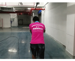 廈門金帝中洲濱海城地下車庫，金剛砂地坪和固化劑地坪